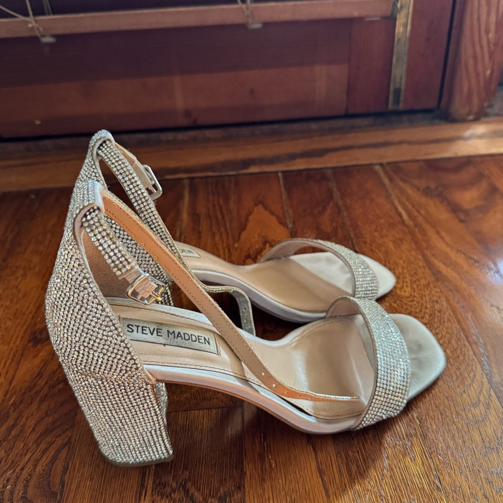 Steve Madden “Spark” Rhinestone Heels, size 8